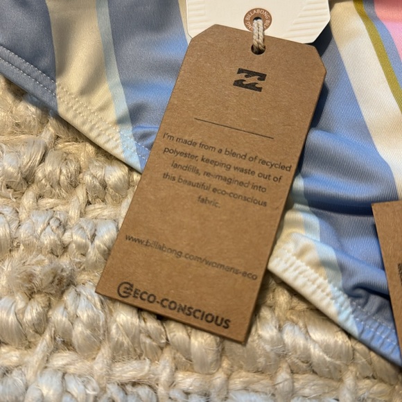 Billabong Hello Tomorrow (eco friendly) swim - Picture 3 of 4